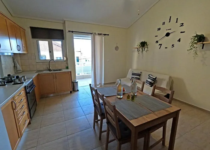 Beachside Bliss * Kalamata